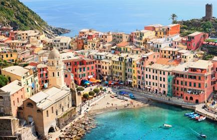 Start planning your cruise and book your excursions in Cinque Terre, Pisa and Florence