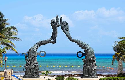 The gate to Riviera Maya