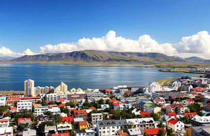 Start planning your cruise and book your excursions to the surroundings of Reykjavik