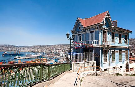 Start planning your cruise and book your excursions to Valparaiso