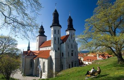 Start planning your cruise and book your excursions to Visby