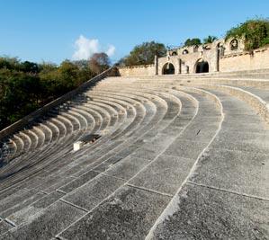 Altos de Chavon amphitheatre