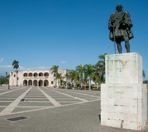 Cathedral and the Alcázar de Colón