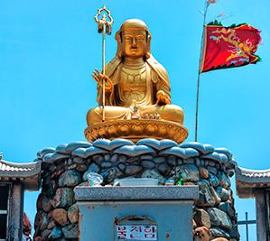 Haedong Yonggungsa Temple